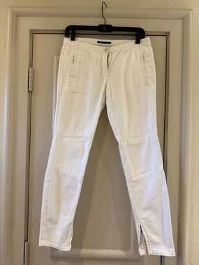 Slim White Women's Skinny Jeans with Ankle Zips